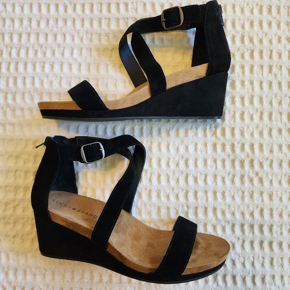 Lucky Brand 8.5 Kenadee Wedge Sandal (NEW)